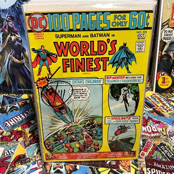 Worlds Finest #225, with Batman, and superman - Picture 1 of 1